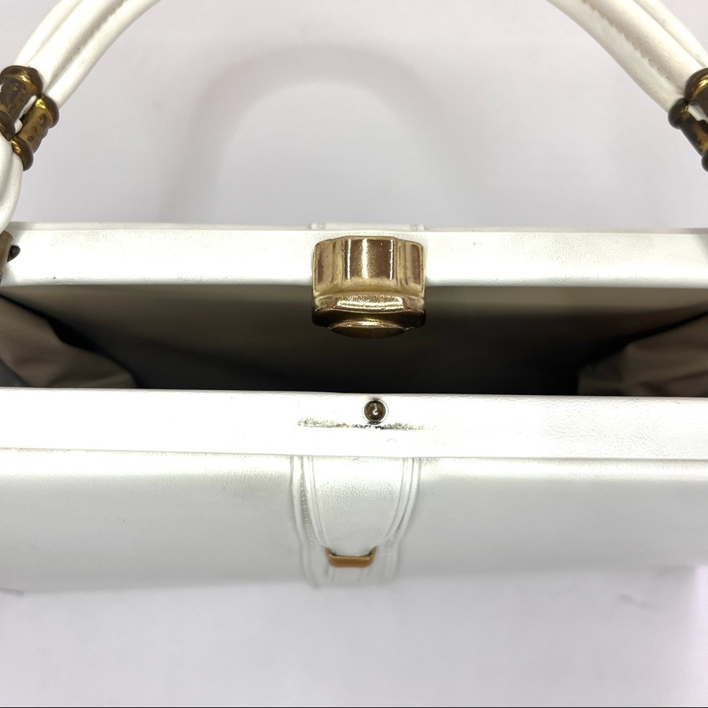 Vintage Madwed White Leather Purse Frame Doctor Bag Gold Tone Metal Closure - Picture 10 of 11